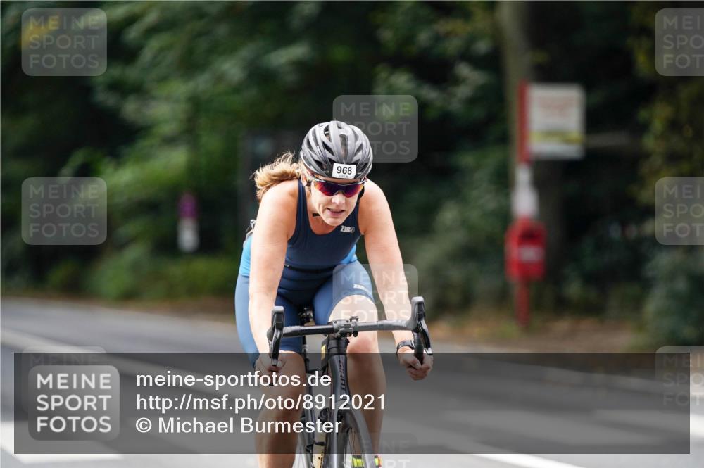 14.09.2025 - Stadtparktriathlon Michael Burmester http://msf.ph/oto/8912021 14.09.2025 11:24:18 Radfahren 894, 968, 970, 980 meine-sportfotos.de