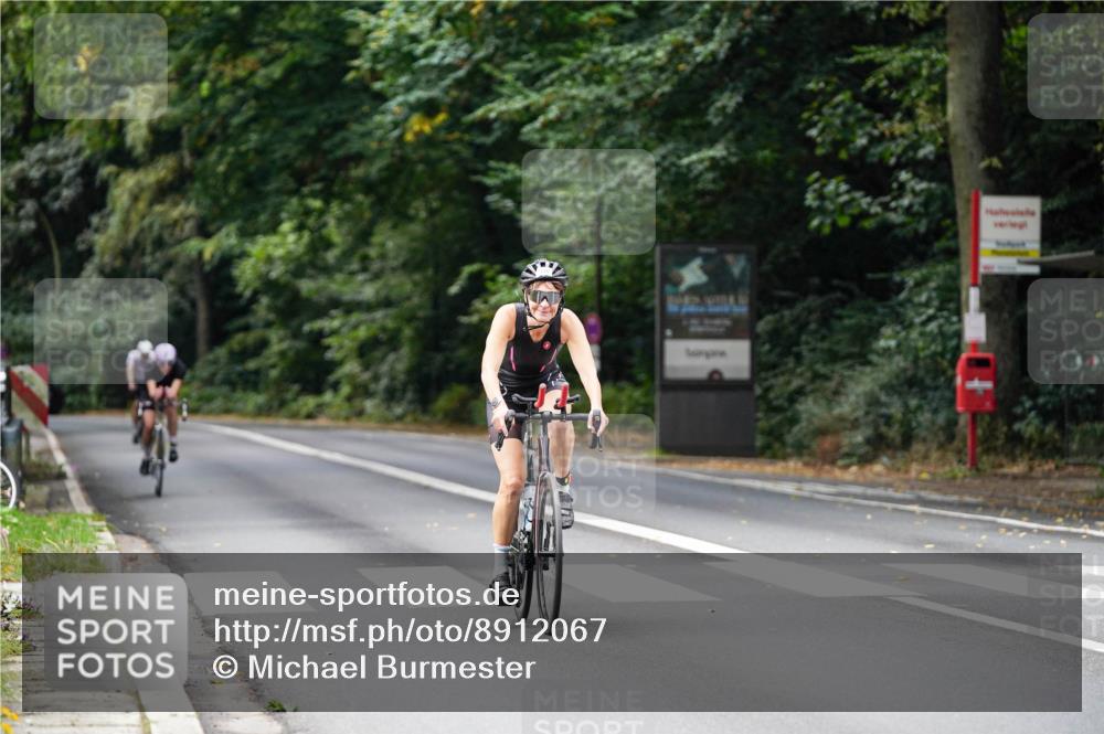 14.09.2025 - Stadtparktriathlon Michael Burmester http://msf.ph/oto/8912067 14.09.2025 11:26:09 Radfahren 835, 930, 951, 1006 meine-sportfotos.de