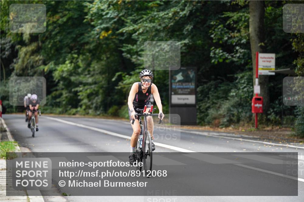 14.09.2025 - Stadtparktriathlon Michael Burmester http://msf.ph/oto/8912068 14.09.2025 11:26:09 Radfahren 835, 930, 951, 1006 meine-sportfotos.de