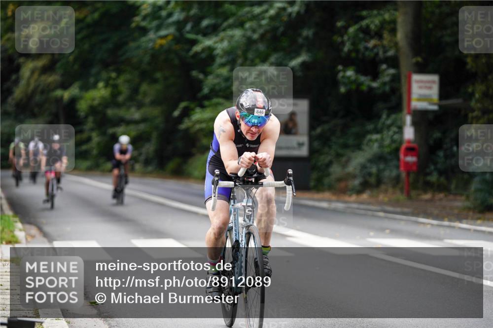 14.09.2025 - Stadtparktriathlon Michael Burmester http://msf.ph/oto/8912089 14.09.2025 11:26:33 Radfahren 846, 902, 911, 926, 931, 934, 942, 961, 976, 1015 meine-sportfotos.de