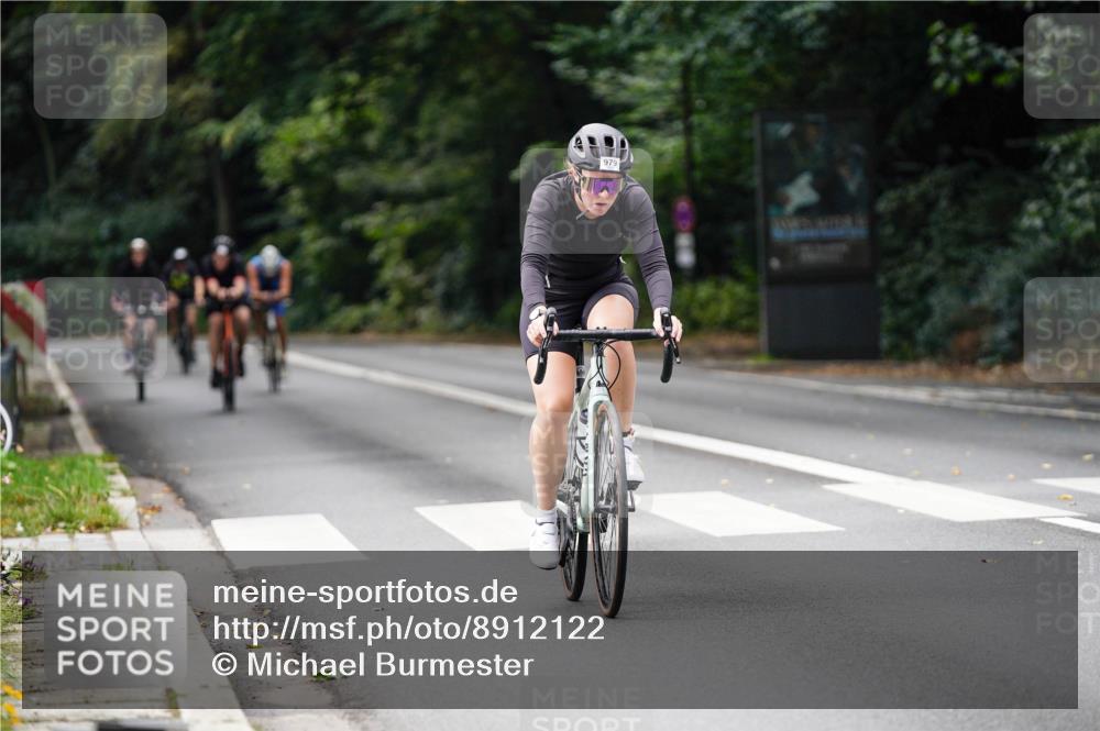 14.09.2025 - Stadtparktriathlon Michael Burmester http://msf.ph/oto/8912122 14.09.2025 11:27:21 Radfahren 836, 838, 867, 874, 947, 979, 996 meine-sportfotos.de
