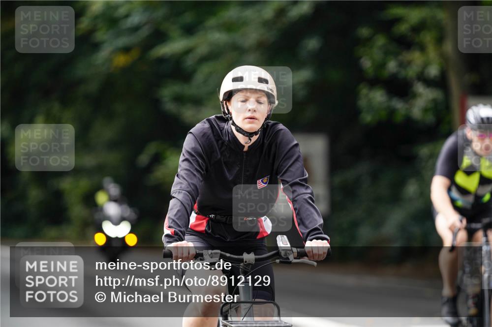 14.09.2025 - Stadtparktriathlon Michael Burmester http://msf.ph/oto/8912129 14.09.2025 11:27:27 Radfahren 838, 867, 874, 979, 996 meine-sportfotos.de