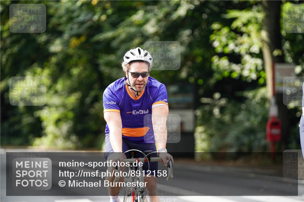 14.09.2025 - Stadtparktriathlon Michael Burmester http://msf.ph/oto/8912158 14.09.2025 11:28:00 Radfahren 848, 890, 897, 916, 925, 941 meine-sportfotos.de