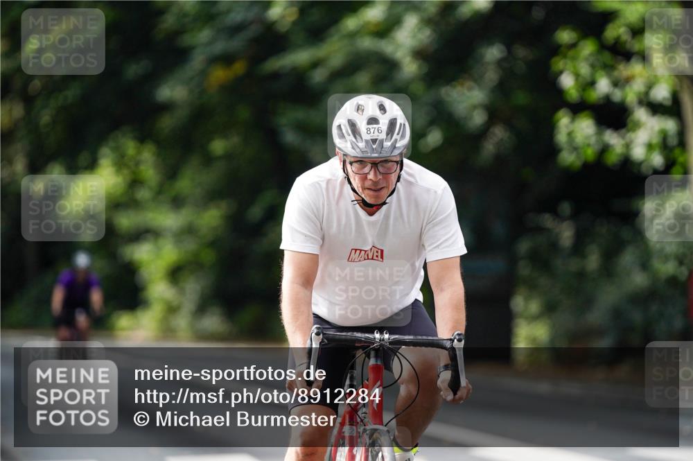14.09.2025 - Stadtparktriathlon Michael Burmester http://msf.ph/oto/8912284 14.09.2025 11:31:47 Radfahren 876, 895, 948, 958 meine-sportfotos.de