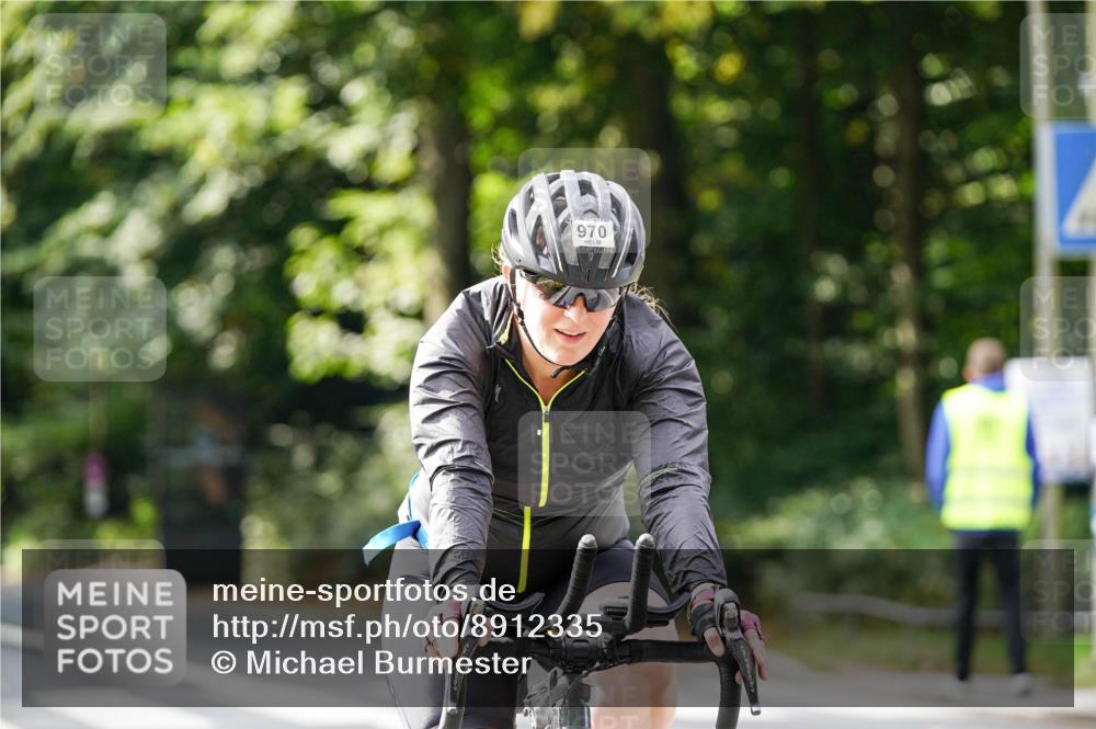14.09.2025 - Stadtparktriathlon Michael Burmester http://msf.ph/oto/8912335 14.09.2025 11:33:06 Radfahren 843, 970 meine-sportfotos.de
