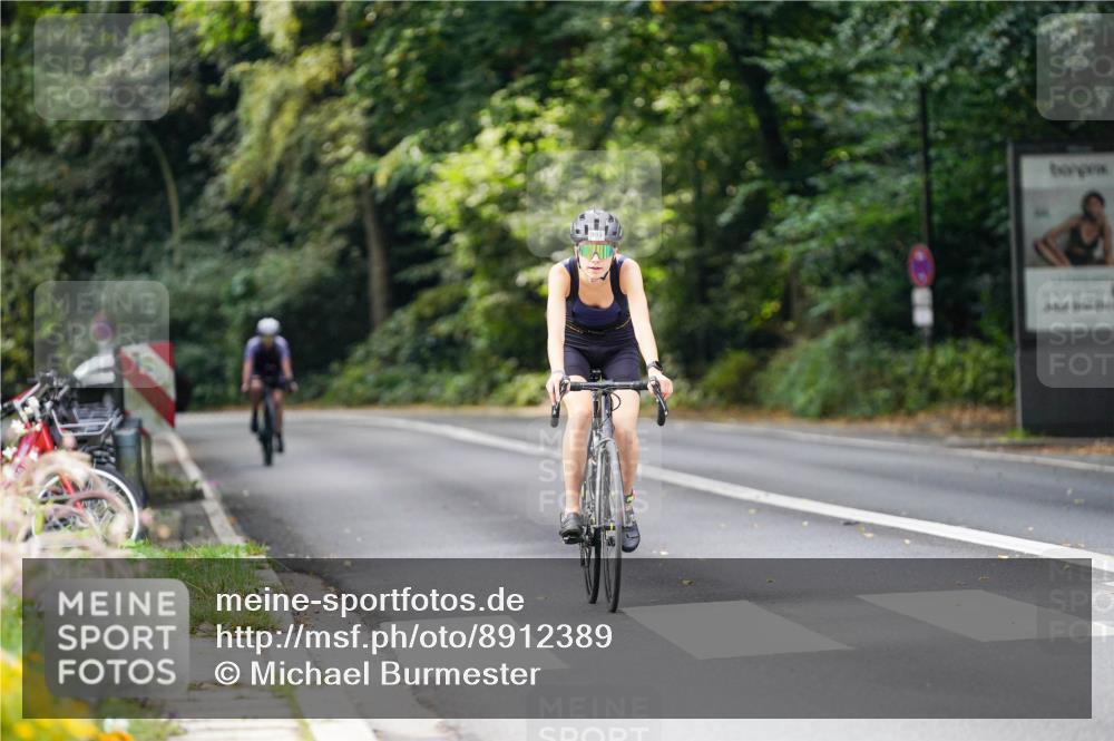 14.09.2025 - Stadtparktriathlon Michael Burmester http://msf.ph/oto/8912389 14.09.2025 11:34:40 Radfahren 902, 976, 993, 1035 meine-sportfotos.de