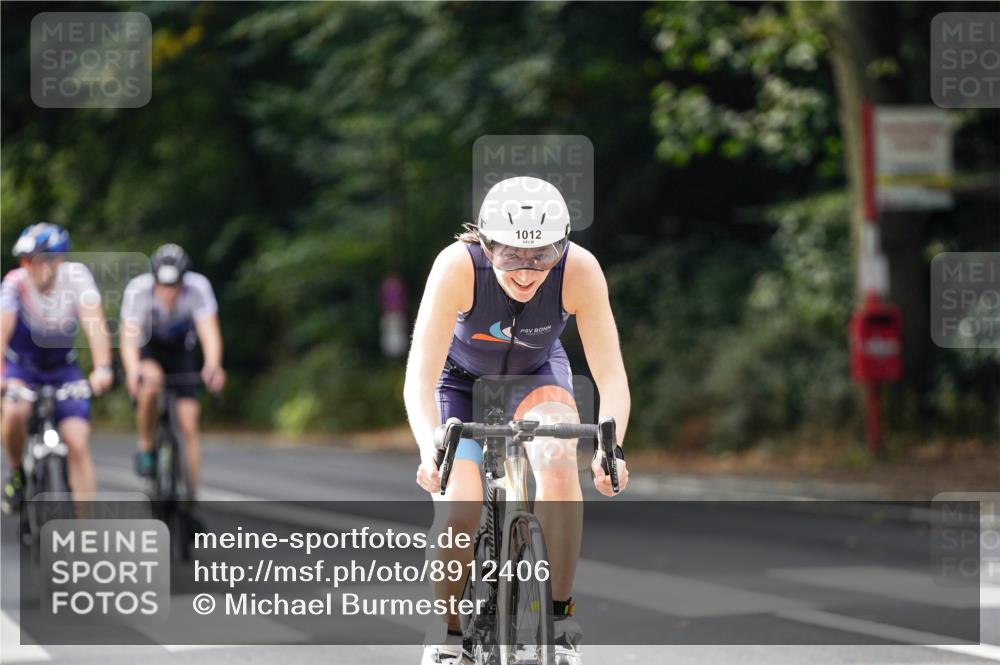 14.09.2025 - Stadtparktriathlon Michael Burmester http://msf.ph/oto/8912406 14.09.2025 11:35:14 Radfahren 868, 932, 985, 990, 1012, 1041, 1103 meine-sportfotos.de
