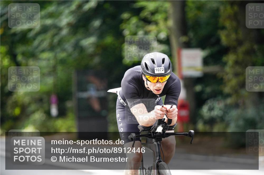 14.09.2025 - Stadtparktriathlon Michael Burmester http://msf.ph/oto/8912446 14.09.2025 11:36:18 Radfahren 890, 1072, 1097 meine-sportfotos.de