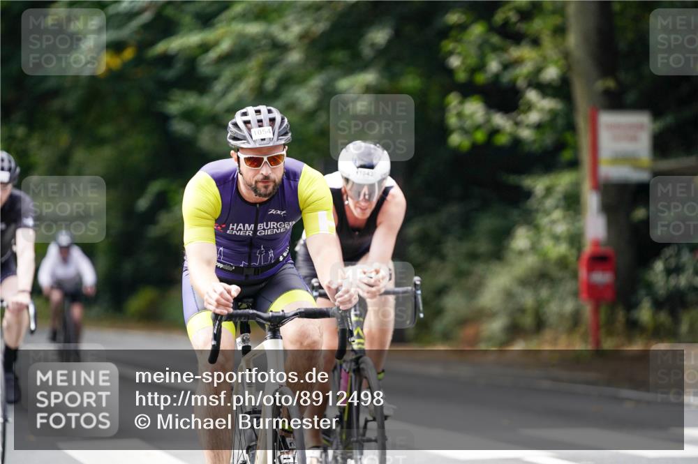 14.09.2025 - Stadtparktriathlon Michael Burmester http://msf.ph/oto/8912498 14.09.2025 11:37:44 Radfahren 981, 984, 1016, 1026, 1039, 1043, 1054, 1107 meine-sportfotos.de
