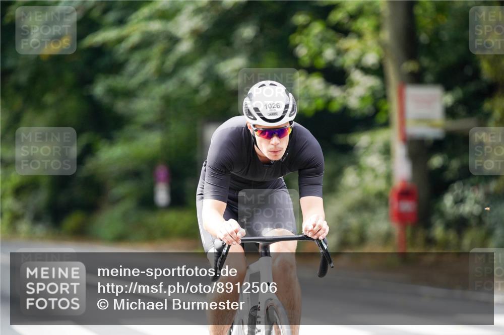14.09.2025 - Stadtparktriathlon Michael Burmester http://msf.ph/oto/8912506 14.09.2025 11:37:53 Radfahren 963, 981, 984, 987, 1026, 1033, 1064 meine-sportfotos.de