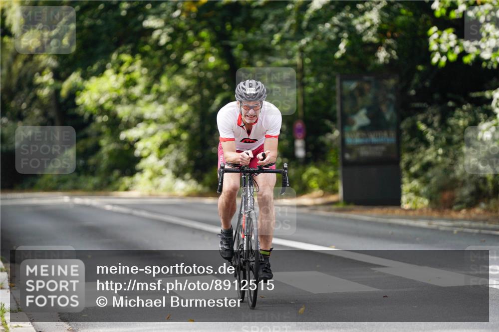 14.09.2025 - Stadtparktriathlon Michael Burmester http://msf.ph/oto/8912515 14.09.2025 11:38:05 Radfahren 963, 1033, 1064, 1065, 1080, 1102 meine-sportfotos.de