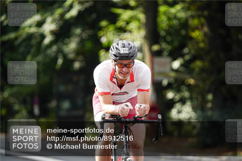 14.09.2025 - Stadtparktriathlon Michael Burmester http://msf.ph/oto/8912516 14.09.2025 11:38:06 Radfahren 891, 1033, 1064, 1065, 1080, 1102 meine-sportfotos.de