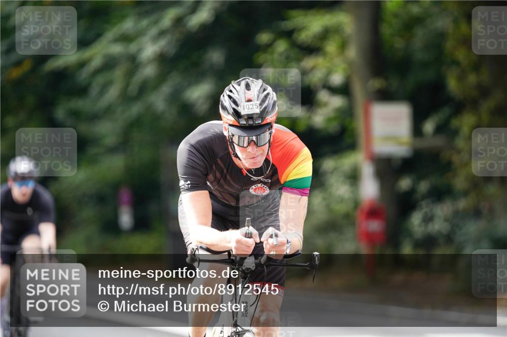 14.09.2025 - Stadtparktriathlon Michael Burmester http://msf.ph/oto/8912545 14.09.2025 11:38:57 Radfahren 855, 998, 1019, 1025, 1086, 1099 meine-sportfotos.de
