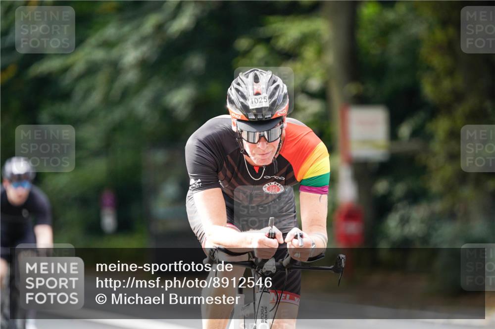 14.09.2025 - Stadtparktriathlon Michael Burmester http://msf.ph/oto/8912546 14.09.2025 11:38:57 Radfahren 855, 998, 1019, 1025, 1086, 1099 meine-sportfotos.de