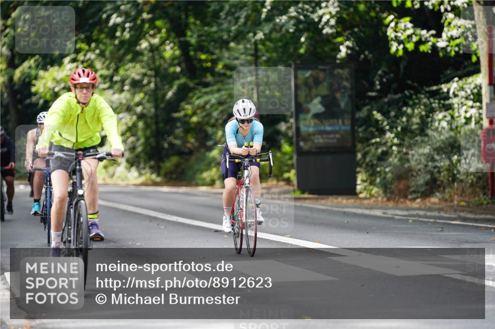 14.09.2025 - Stadtparktriathlon Michael Burmester http://msf.ph/oto/8912623 14.09.2025 11:40:37 Radfahren 857, 950, 966, 967, 1007, 1089, 1116 meine-sportfotos.de