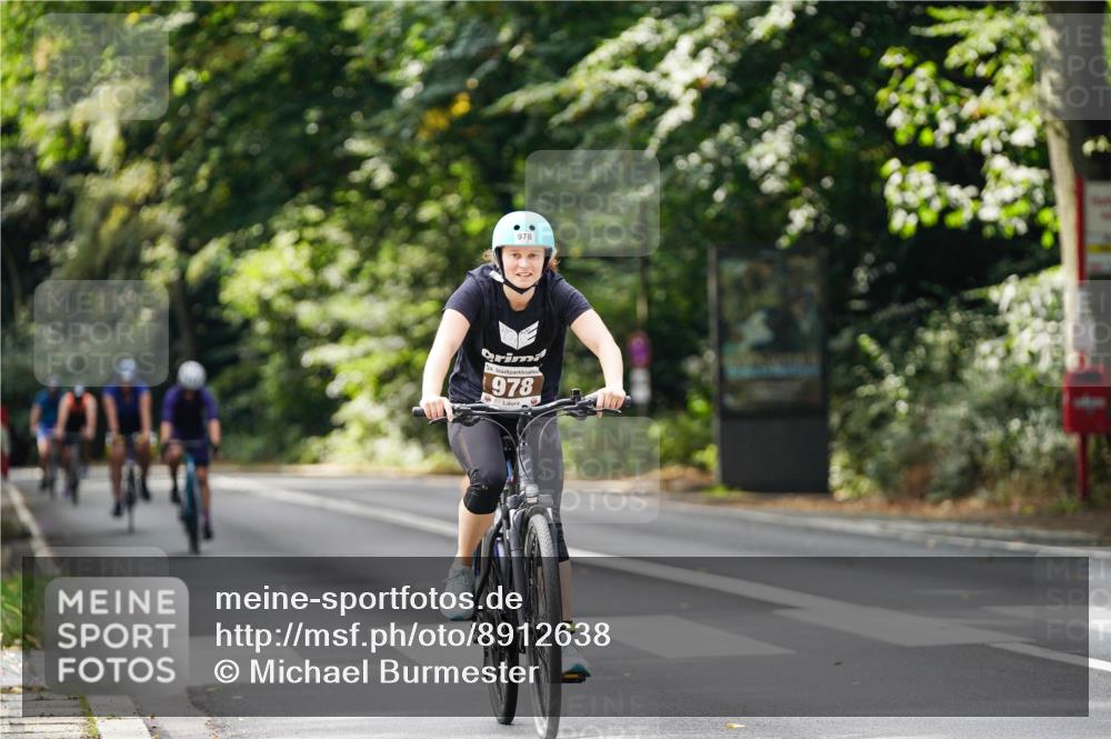 14.09.2025 - Stadtparktriathlon Michael Burmester http://msf.ph/oto/8912638 14.09.2025 11:40:50 Radfahren 948, 958, 966, 978, 1006, 1036, 1071 meine-sportfotos.de