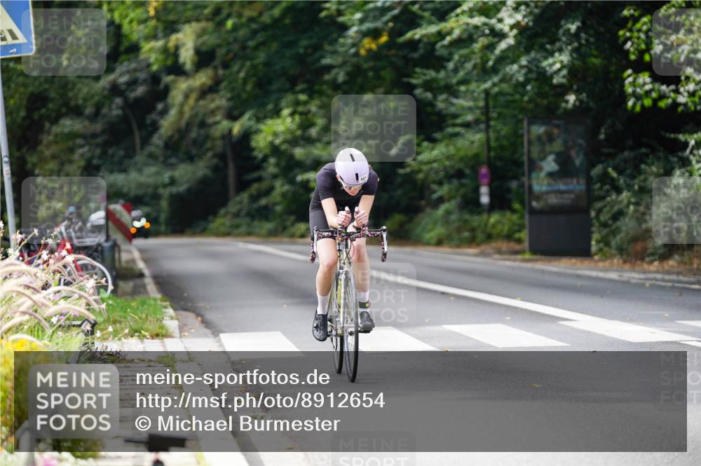 14.09.2025 - Stadtparktriathlon Michael Burmester http://msf.ph/oto/8912654 14.09.2025 11:41:17 Radfahren 951, 1022 meine-sportfotos.de
