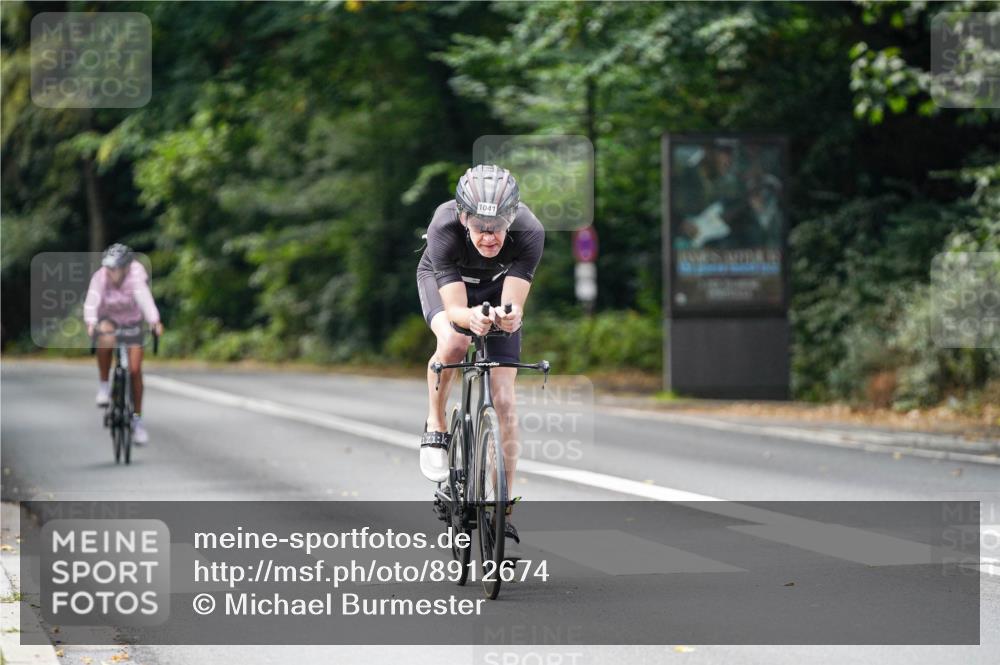 14.09.2025 - Stadtparktriathlon Michael Burmester http://msf.ph/oto/8912674 14.09.2025 11:41:48 Radfahren 974, 1041, 1050 meine-sportfotos.de