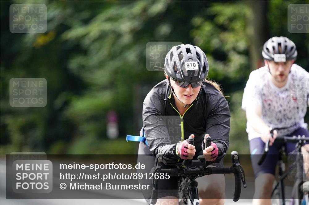 14.09.2025 - Stadtparktriathlon Michael Burmester http://msf.ph/oto/8912685 14.09.2025 11:41:58 Radfahren 936, 970, 974, 1015, 1061, 1068, 1082 meine-sportfotos.de