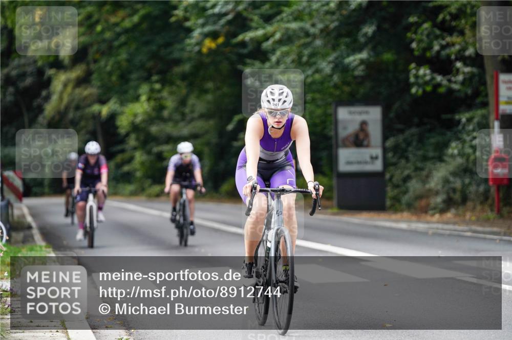 14.09.2025 - Stadtparktriathlon Michael Burmester http://msf.ph/oto/8912744 14.09.2025 11:42:59 Radfahren 789, 824, 941, 976, 990, 1008, 1029, 1055, 1057, 1119 meine-sportfotos.de