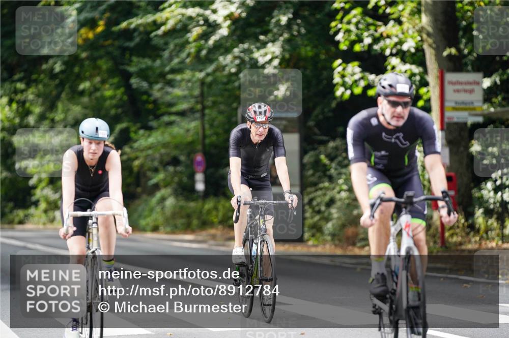 14.09.2025 - Stadtparktriathlon Michael Burmester http://msf.ph/oto/8912784 14.09.2025 11:44:00 Radfahren 1020, 1083, 1101 meine-sportfotos.de