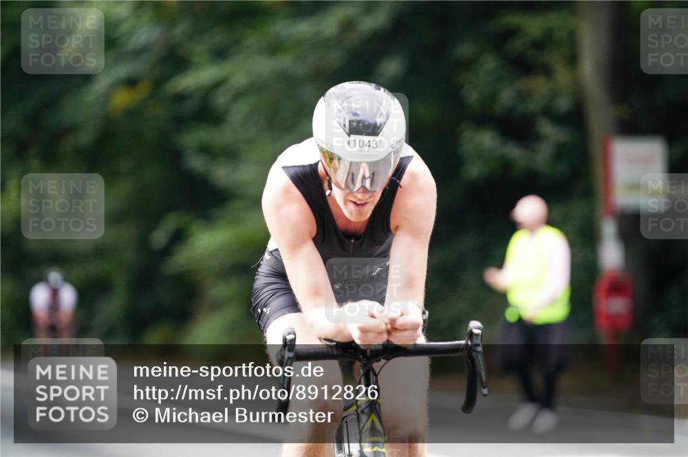14.09.2025 - Stadtparktriathlon Michael Burmester http://msf.ph/oto/8912826 14.09.2025 11:44:45 Radfahren 995, 1018, 1043, 1080, 1102 meine-sportfotos.de