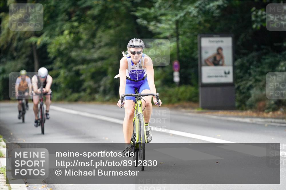 14.09.2025 - Stadtparktriathlon Michael Burmester http://msf.ph/oto/8912830 14.09.2025 11:44:54 Radfahren 987, 1018, 1048, 1102, 1107 meine-sportfotos.de