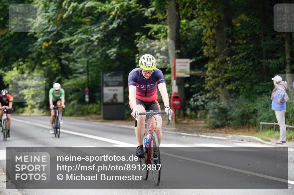 14.09.2025 - Stadtparktriathlon Michael Burmester http://msf.ph/oto/8912897 14.09.2025 11:46:41 Radfahren 939, 1025, 1031, 1058, 1063, 1087 meine-sportfotos.de