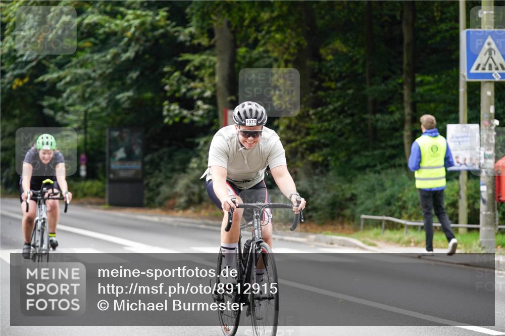 14.09.2025 - Stadtparktriathlon Michael Burmester http://msf.ph/oto/8912915 14.09.2025 11:47:07 Radfahren 937, 940, 955, 998, 1060, 1069, 1073, 1091, 1110, 1120 meine-sportfotos.de