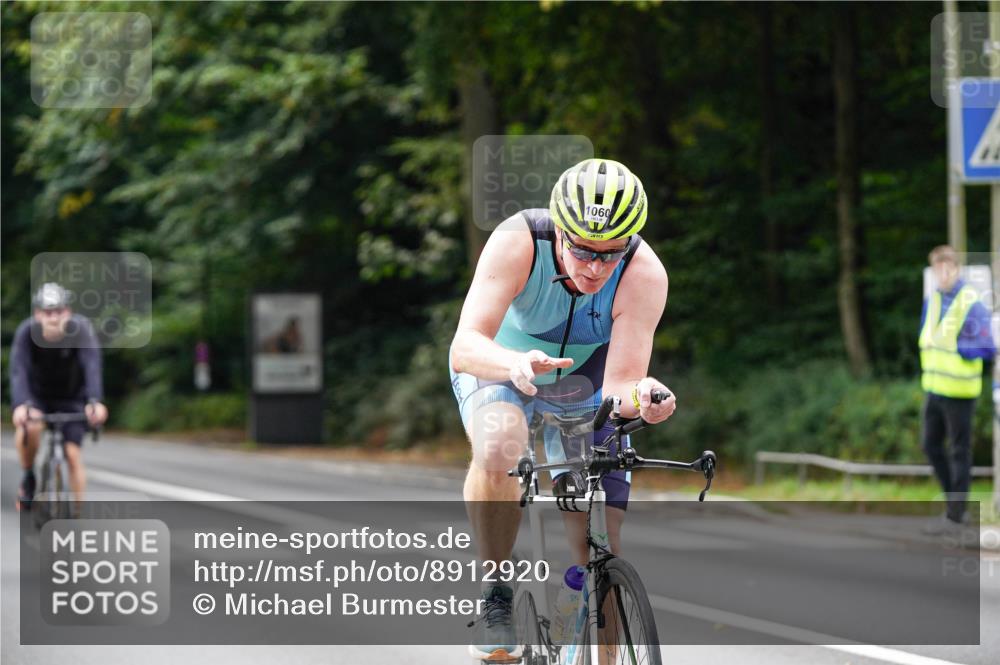 14.09.2025 - Stadtparktriathlon Michael Burmester http://msf.ph/oto/8912920 14.09.2025 11:47:10 Radfahren 937, 940, 998, 1016, 1060, 1069, 1073, 1091, 1120 meine-sportfotos.de
