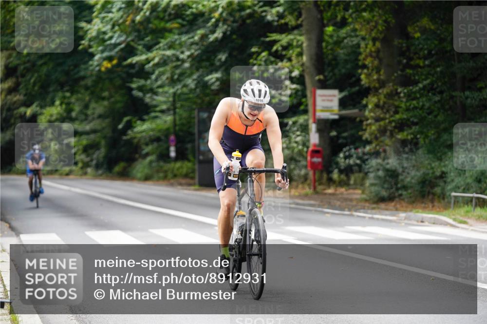 14.09.2025 - Stadtparktriathlon Michael Burmester http://msf.ph/oto/8912931 14.09.2025 11:47:21 Radfahren 998, 1016, 1036, 1095 meine-sportfotos.de