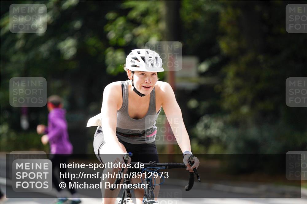14.09.2025 - Stadtparktriathlon Michael Burmester http://msf.ph/oto/8912973 14.09.2025 11:48:30 Radfahren 964, 967, 1053, 1089 meine-sportfotos.de
