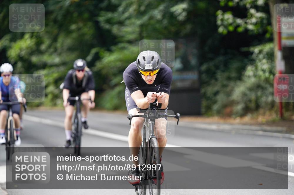 14.09.2025 - Stadtparktriathlon Michael Burmester http://msf.ph/oto/8912997 14.09.2025 11:49:08 Radfahren 942, 945, 966, 1072, 1076, 1092 meine-sportfotos.de
