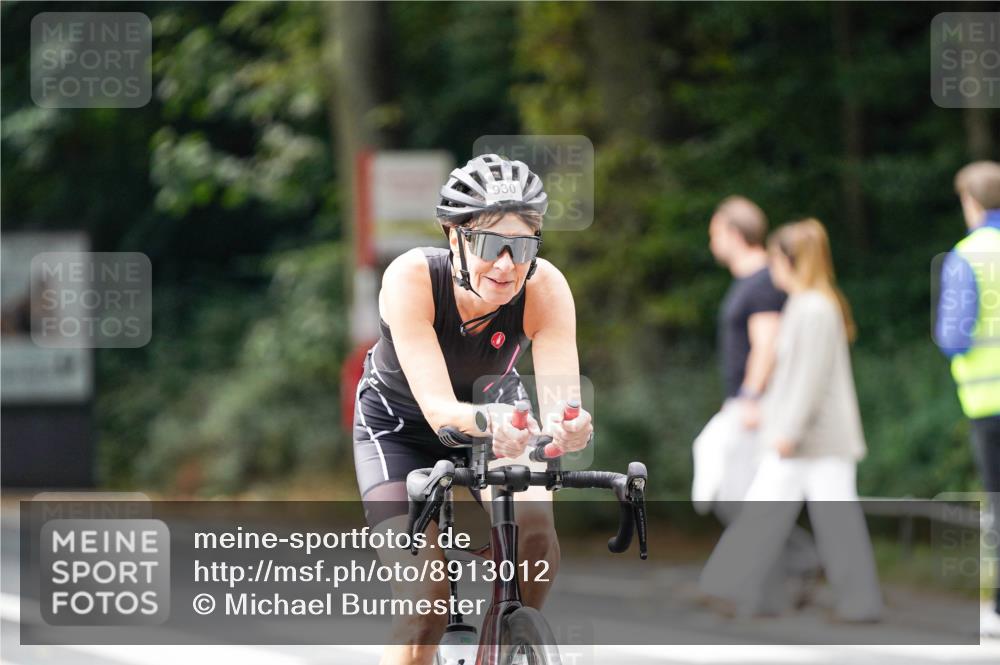 14.09.2025 - Stadtparktriathlon Michael Burmester http://msf.ph/oto/8913012 14.09.2025 11:49:29 Radfahren 930, 948, 972, 1023, 1050 meine-sportfotos.de