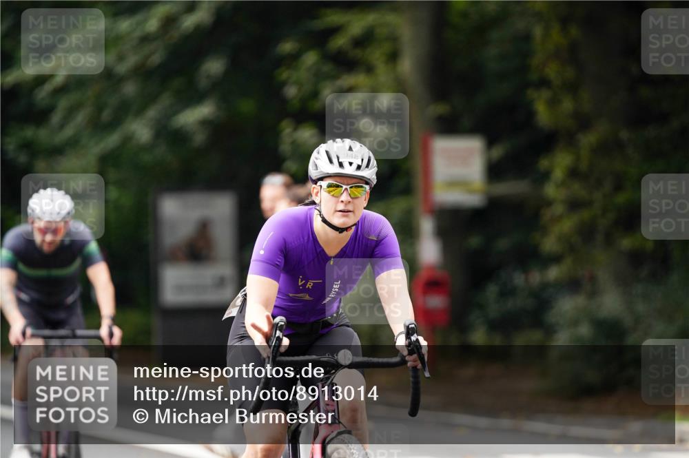 14.09.2025 - Stadtparktriathlon Michael Burmester http://msf.ph/oto/8913014 14.09.2025 11:49:31 Radfahren 930, 948, 972, 1023, 1050 meine-sportfotos.de