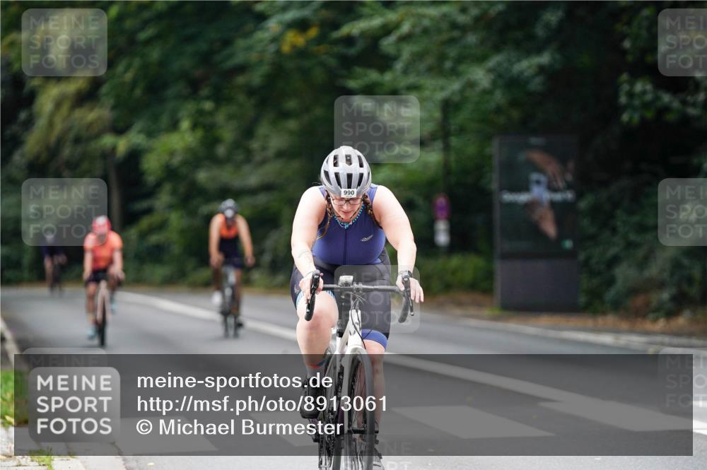 14.09.2025 - Stadtparktriathlon Michael Burmester http://msf.ph/oto/8913061 14.09.2025 11:50:39 Radfahren 970, 986, 990, 1066, 1109 meine-sportfotos.de