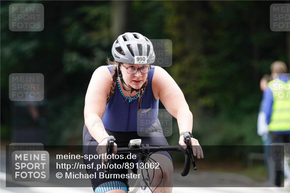 14.09.2025 - Stadtparktriathlon Michael Burmester http://msf.ph/oto/8913062 14.09.2025 11:50:40 Radfahren 970, 986, 990, 1066, 1109 meine-sportfotos.de