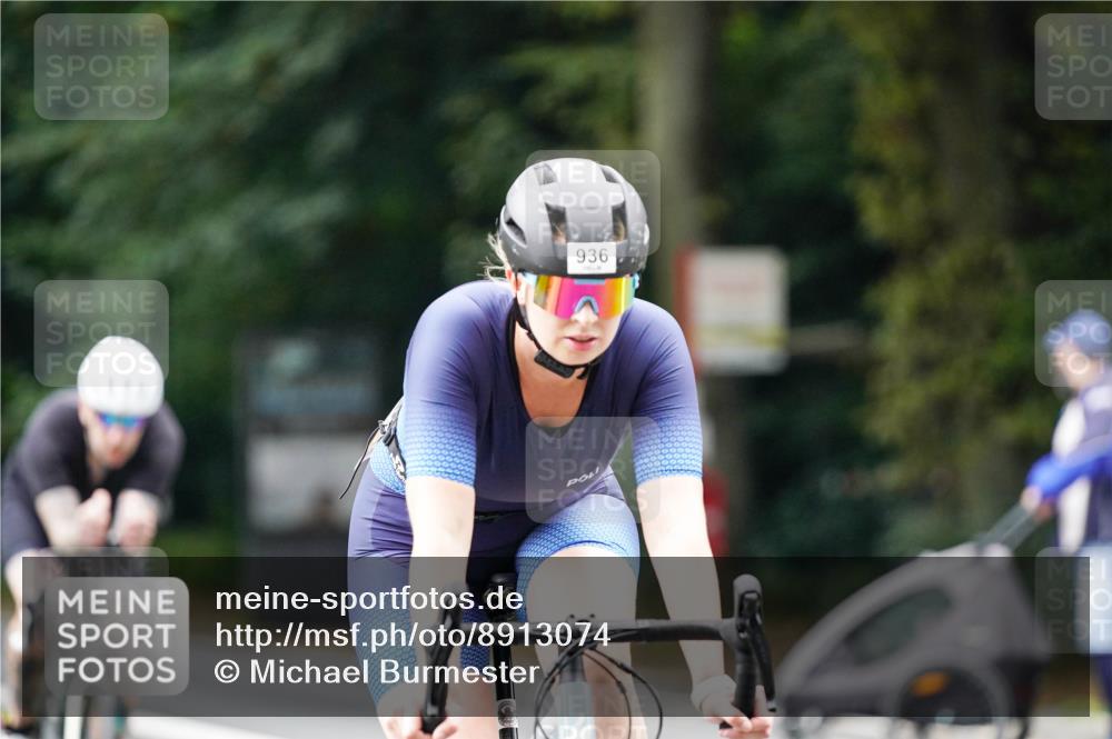 14.09.2025 - Stadtparktriathlon Michael Burmester http://msf.ph/oto/8913074 14.09.2025 11:50:58 Radfahren 926, 936, 980, 1000, 1026, 1027, 1029, 1059, 1112 meine-sportfotos.de