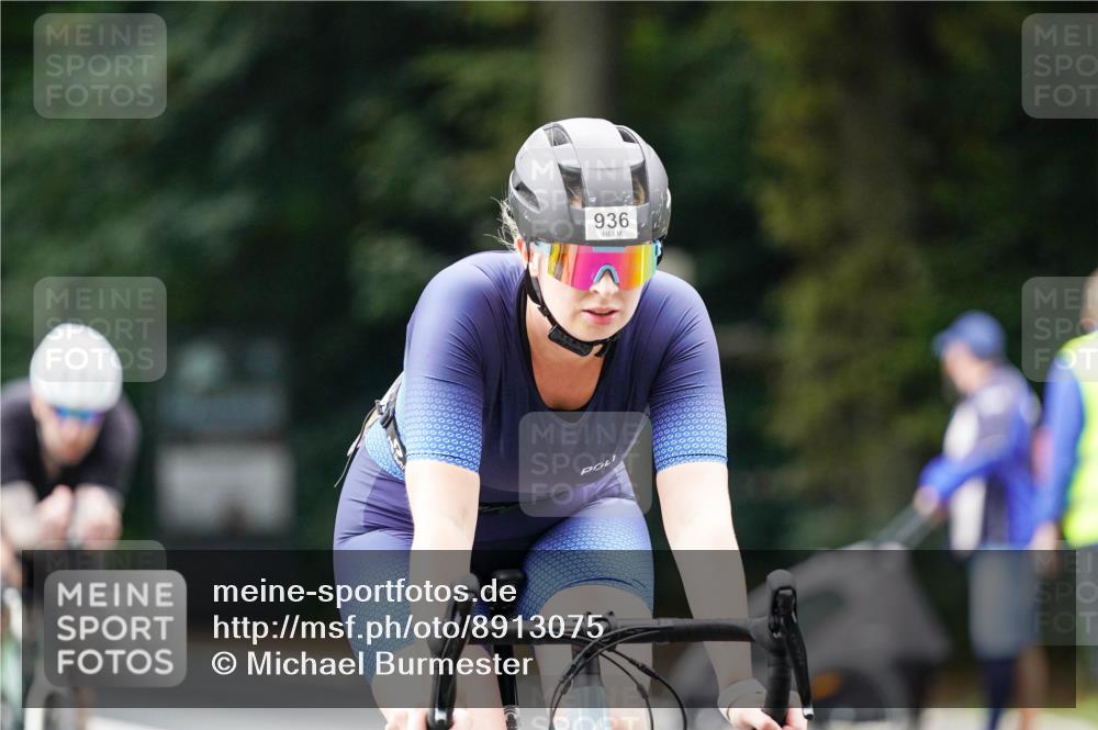 14.09.2025 - Stadtparktriathlon Michael Burmester http://msf.ph/oto/8913075 14.09.2025 11:50:58 Radfahren 926, 936, 980, 1000, 1026, 1027, 1029, 1059, 1112 meine-sportfotos.de