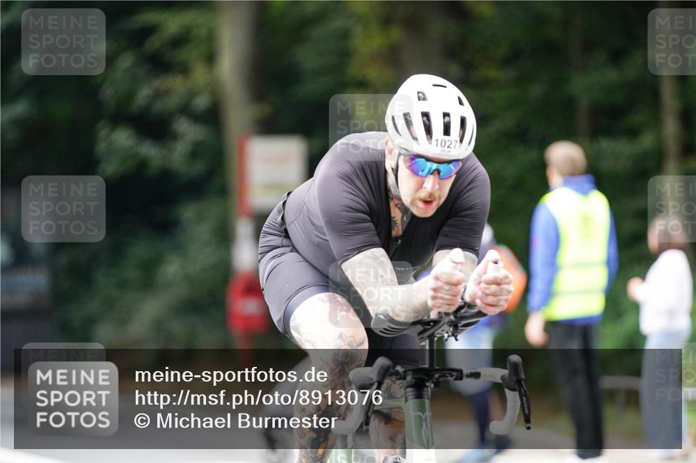 14.09.2025 - Stadtparktriathlon Michael Burmester http://msf.ph/oto/8913076 14.09.2025 11:50:59 Radfahren 926, 936, 980, 1000, 1026, 1027, 1059, 1112 meine-sportfotos.de
