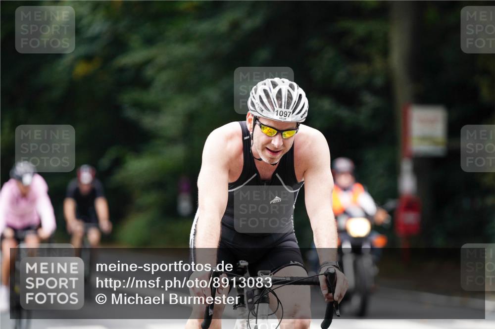 14.09.2025 - Stadtparktriathlon Michael Burmester http://msf.ph/oto/8913083 14.09.2025 11:51:12 Radfahren 962, 974, 976, 1097, 1101 meine-sportfotos.de