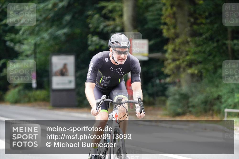 14.09.2025 - Stadtparktriathlon Michael Burmester http://msf.ph/oto/8913093 14.09.2025 11:51:21 Radfahren 962, 976, 994, 1040, 1043, 1057, 1080, 1083, 1101 meine-sportfotos.de