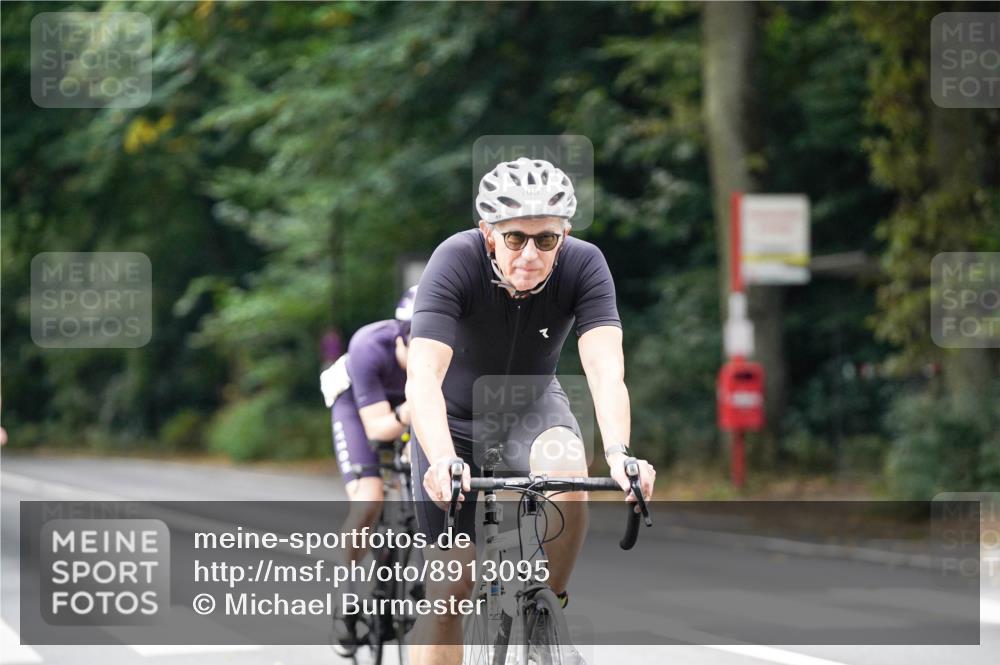 14.09.2025 - Stadtparktriathlon Michael Burmester http://msf.ph/oto/8913095 14.09.2025 11:51:23 Radfahren 962, 976, 994, 1040, 1043, 1057, 1080, 1083 meine-sportfotos.de
