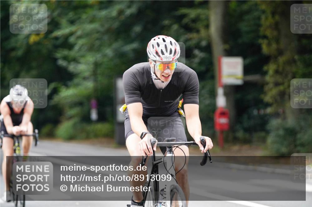 14.09.2025 - Stadtparktriathlon Michael Burmester http://msf.ph/oto/8913099 14.09.2025 11:51:25 Radfahren 962, 976, 994, 1040, 1043, 1057, 1080, 1083 meine-sportfotos.de