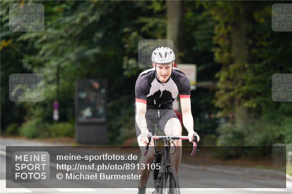 14.09.2025 - Stadtparktriathlon Michael Burmester http://msf.ph/oto/8913105 14.09.2025 11:51:40 Radfahren 961, 985, 1051, 1079 meine-sportfotos.de