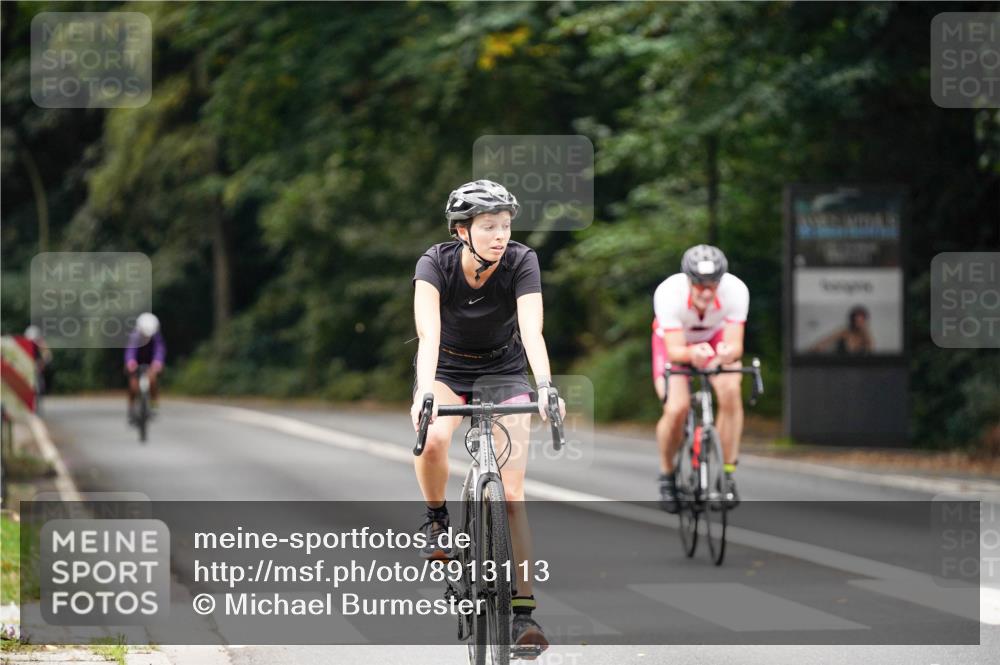 14.09.2025 - Stadtparktriathlon Michael Burmester http://msf.ph/oto/8913113 14.09.2025 11:51:47 Radfahren 961, 985, 1051, 1079, 1102 meine-sportfotos.de