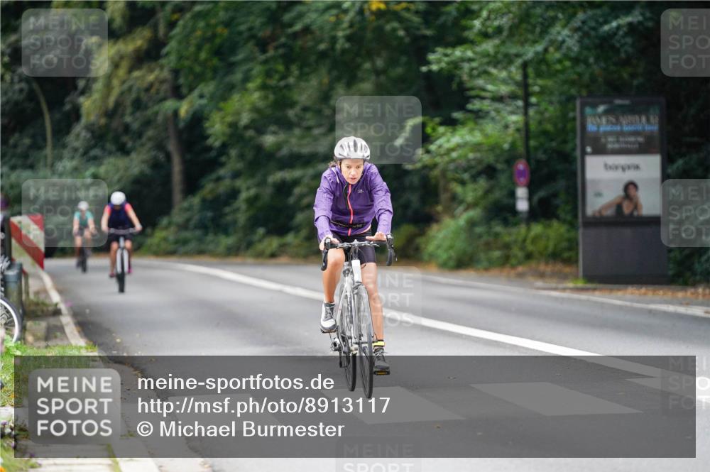 14.09.2025 - Stadtparktriathlon Michael Burmester http://msf.ph/oto/8913117 14.09.2025 11:51:54 Radfahren 985, 1005, 1011, 1102 meine-sportfotos.de