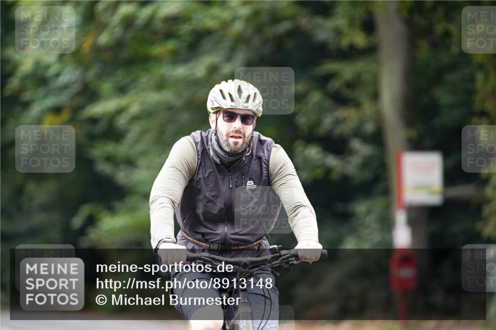 14.09.2025 - Stadtparktriathlon Michael Burmester http://msf.ph/oto/8913148 14.09.2025 11:52:34 Radfahren 938, 982, 1048, 1054, 1067, 1117 meine-sportfotos.de