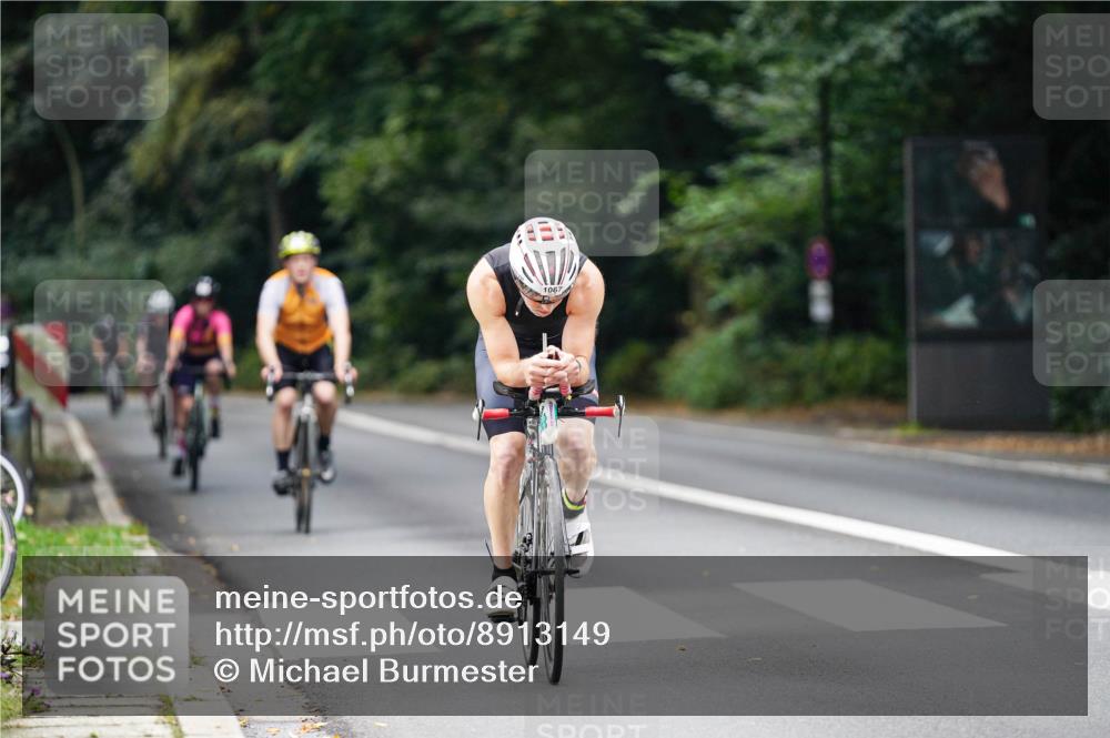 14.09.2025 - Stadtparktriathlon Michael Burmester http://msf.ph/oto/8913149 14.09.2025 11:52:36 Radfahren 938, 1008, 1048, 1054, 1067, 1117 meine-sportfotos.de