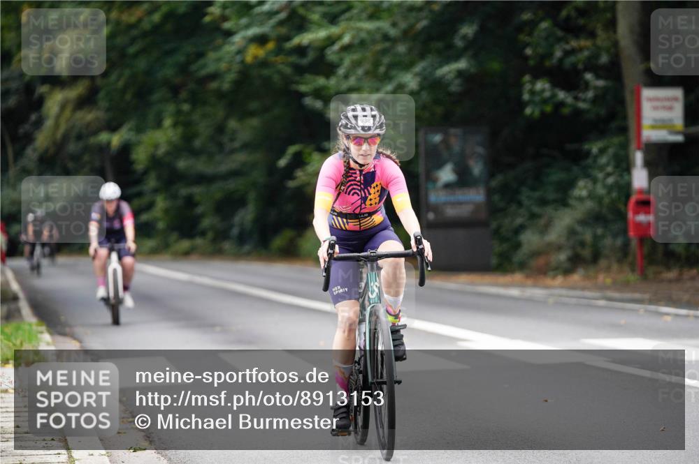 14.09.2025 - Stadtparktriathlon Michael Burmester http://msf.ph/oto/8913153 14.09.2025 11:52:40 Radfahren 938, 1008, 1048, 1067, 1117 meine-sportfotos.de